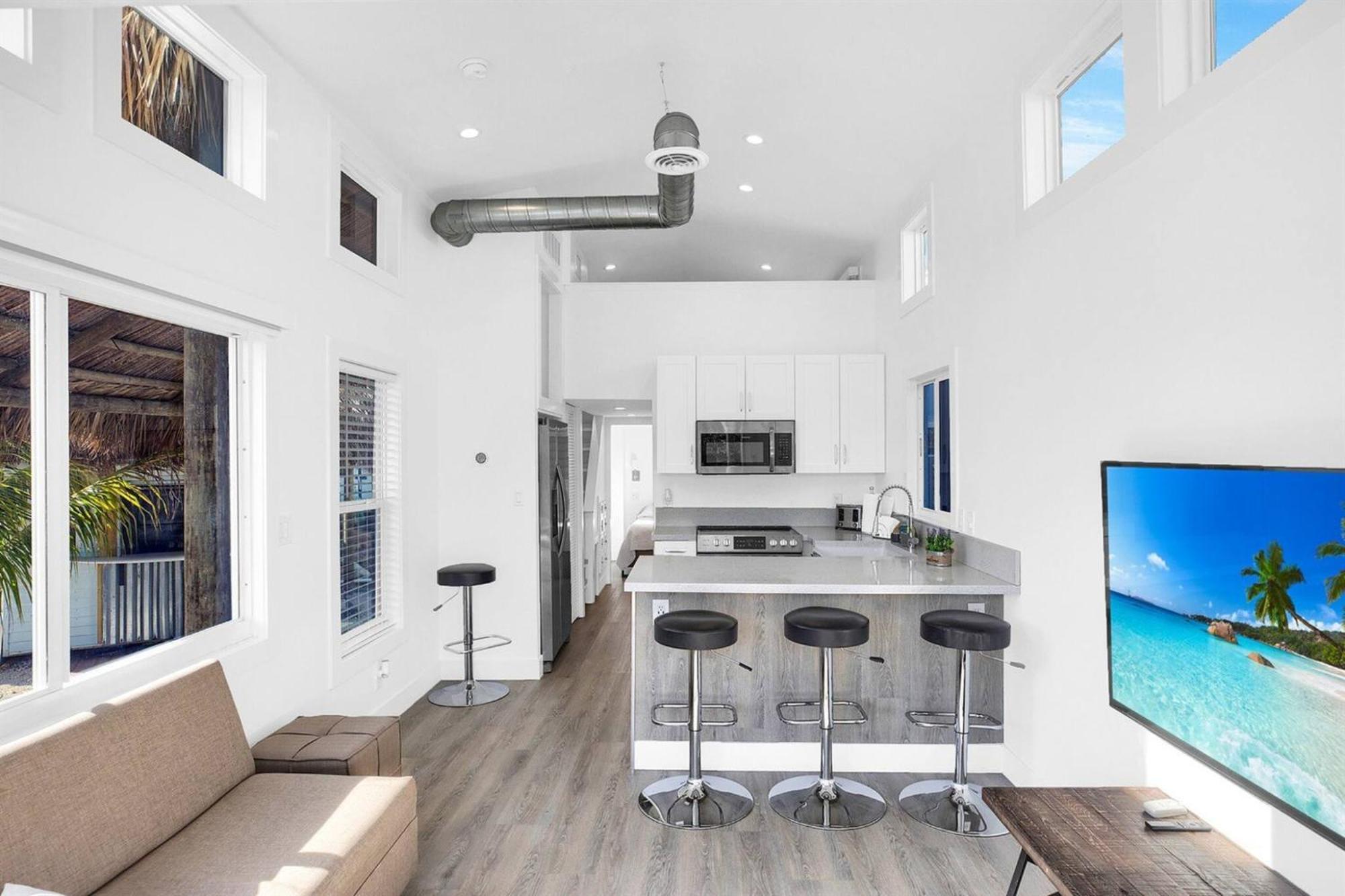 Tiny Home On Waterfront, Bay Views, Deck, Pool Jewfish Pokoj fotografie