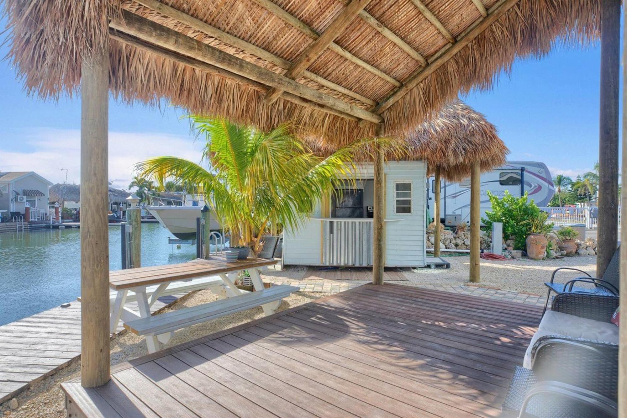 Tiny Home On Waterfront, Bay Views, Deck, Pool Jewfish Pokoj fotografie